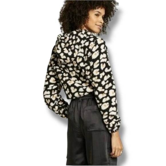 Wild Fable Black With Tan/White Animal Print Cropped Fleece Hooded Sweatshirt - Picture 2 of 16